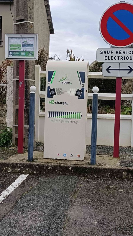 https://iternio-frankfurt-charger-images.s3.amazonaws.com/159668984/9b240868-3a58-4a05-8487-a8ce96407c5a/m.jpg